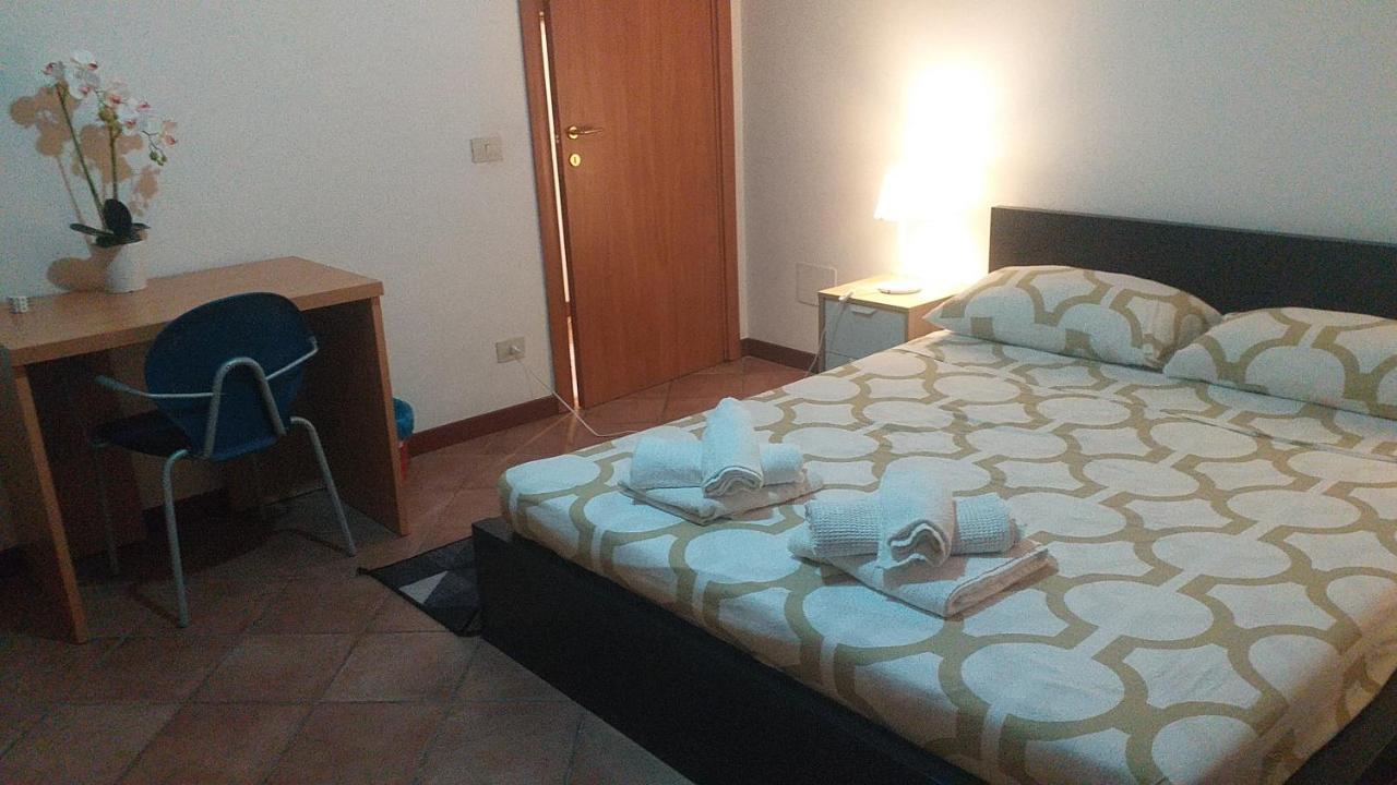 Centro Roma Metro Rebibbia Hotel Екстериор снимка